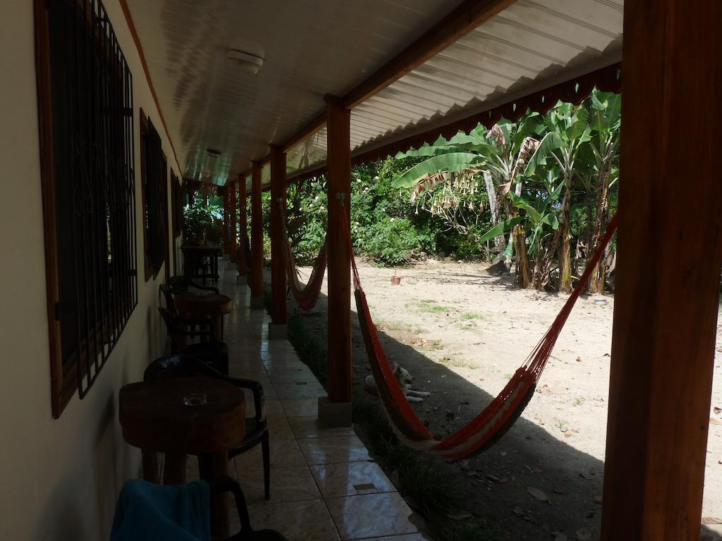 Cabinas Yucca Puerto Viejo de Talamanca Eksteriør billede