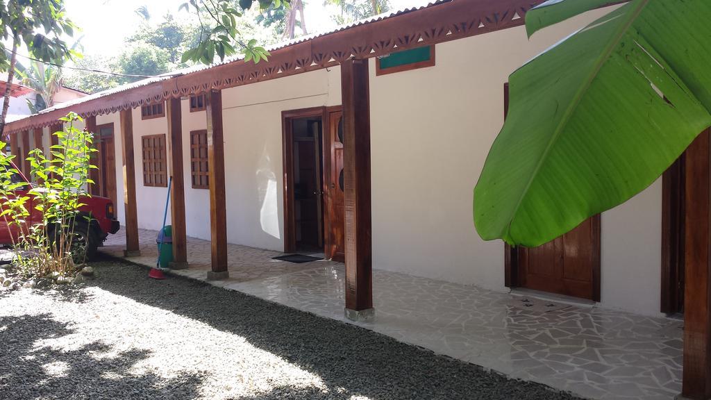 Cabinas Yucca Puerto Viejo de Talamanca Eksteriør billede