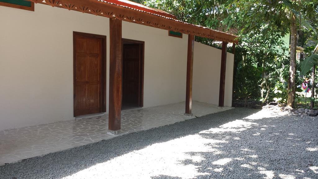 Cabinas Yucca Puerto Viejo de Talamanca Eksteriør billede