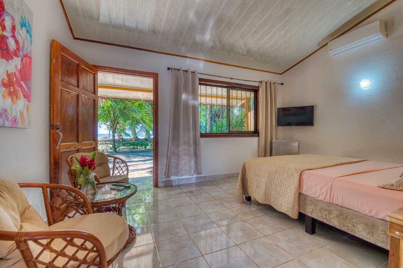 Cabinas Yucca Puerto Viejo de Talamanca Eksteriør billede
