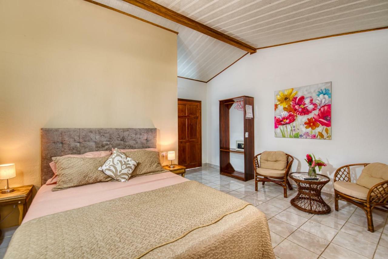 Cabinas Yucca Puerto Viejo de Talamanca Eksteriør billede