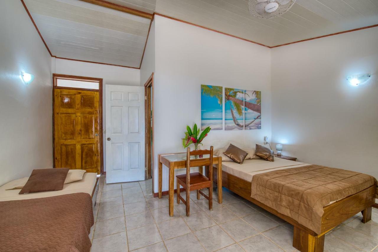 Cabinas Yucca Puerto Viejo de Talamanca Eksteriør billede