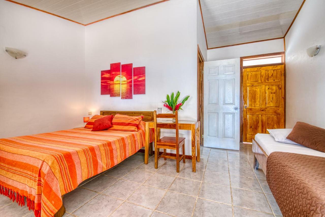 Cabinas Yucca Puerto Viejo de Talamanca Eksteriør billede